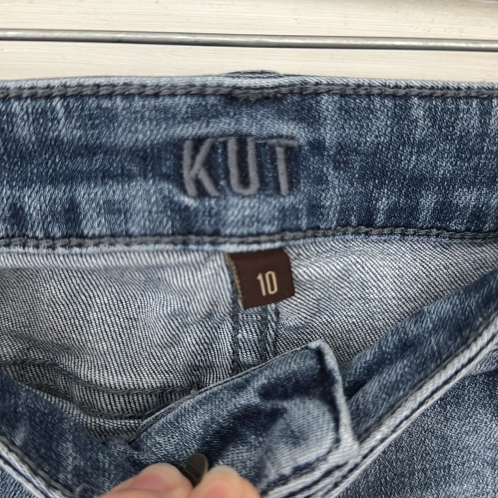 Kut From The Kloth denim shorts - Picture 3 of 8
